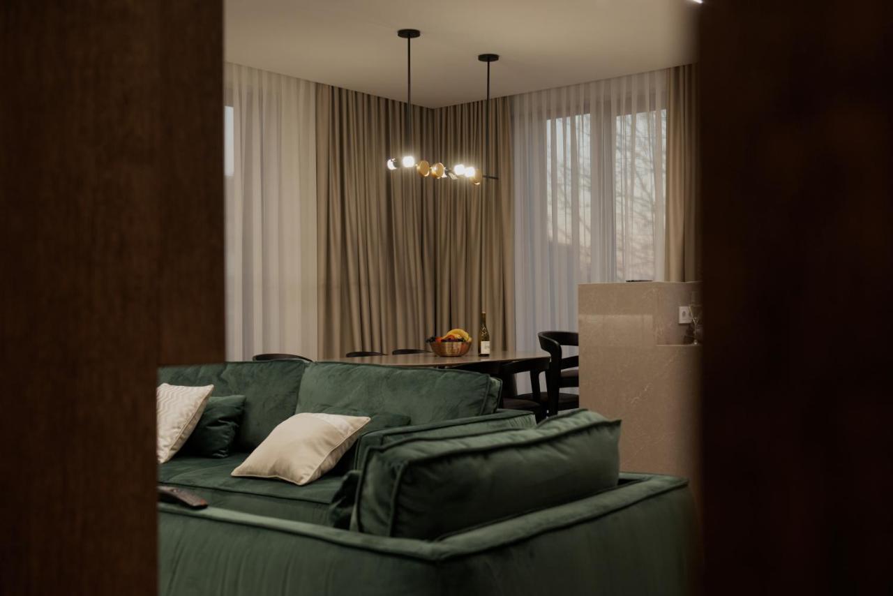 Kostjukowski Apartments Avalon ลวีฟ ภายนอก รูปภาพ