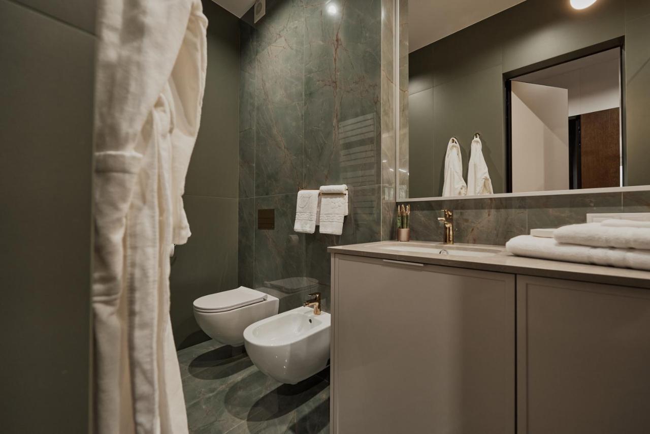 Kostjukowski Apartments Avalon ลวีฟ ภายนอก รูปภาพ